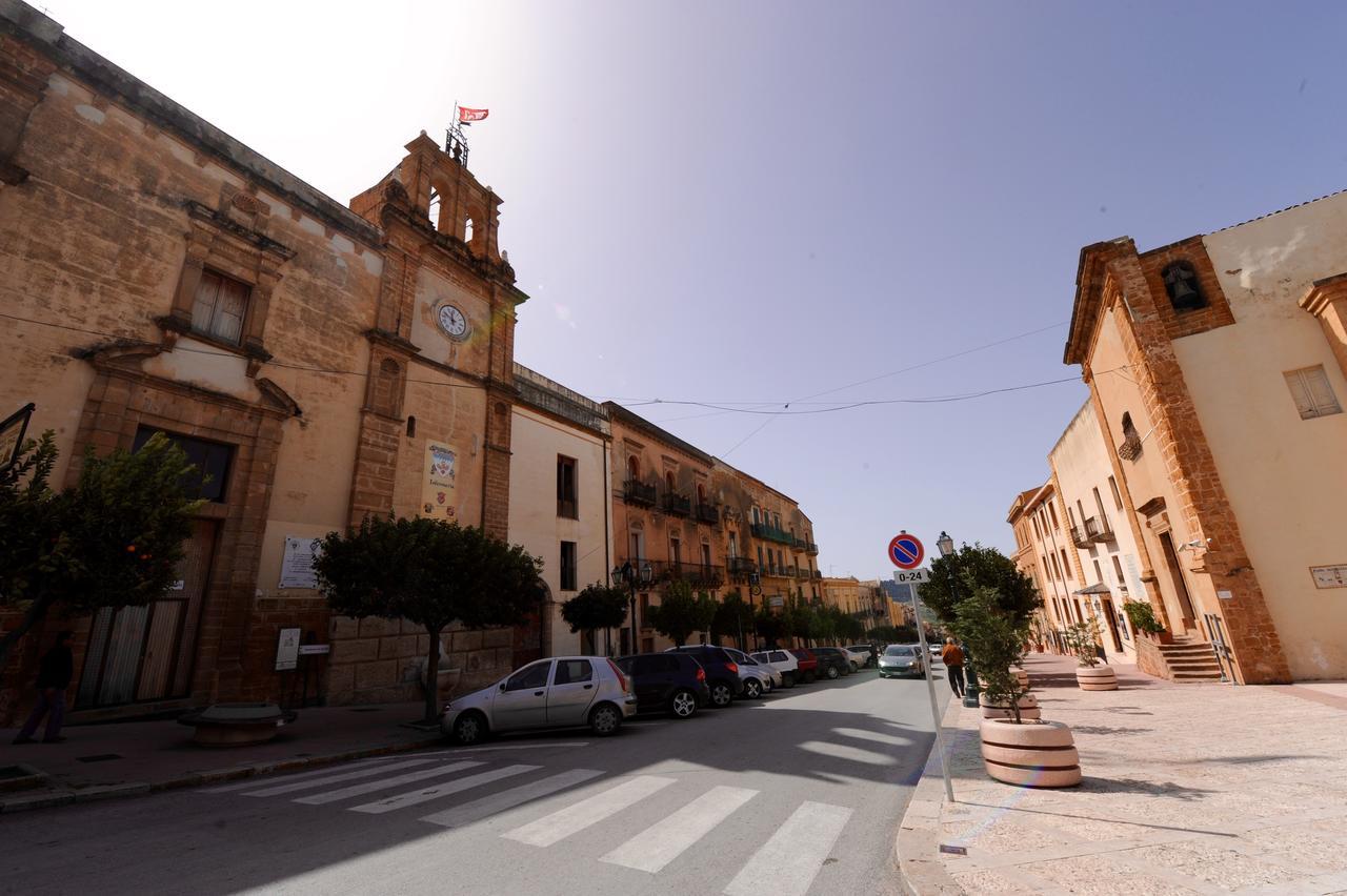 Il Cortile Del Marchese Beccadelli Bed and Breakfast Sambuca di Sicilia Εξωτερικό φωτογραφία